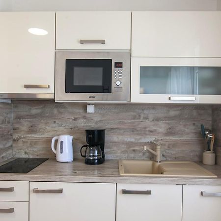 Helvetia Sunny Apartments Μπολ Εξωτερικό φωτογραφία