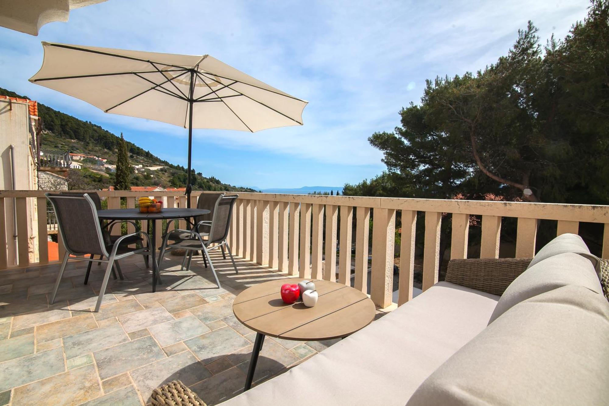 Helvetia Sunny Apartments Μπολ Εξωτερικό φωτογραφία