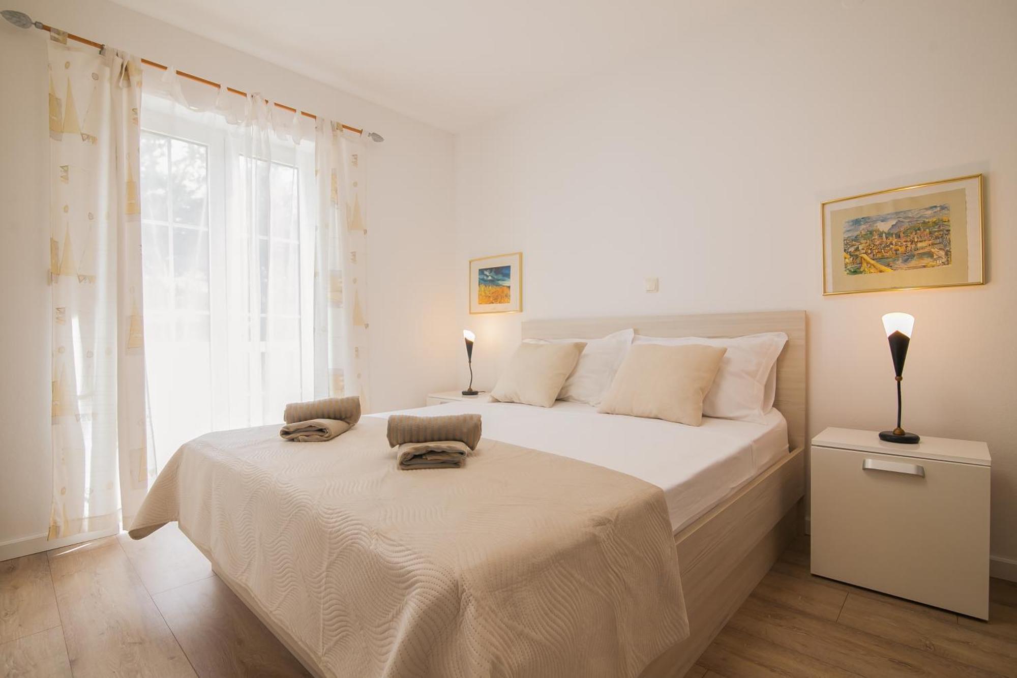 Helvetia Sunny Apartments Μπολ Εξωτερικό φωτογραφία