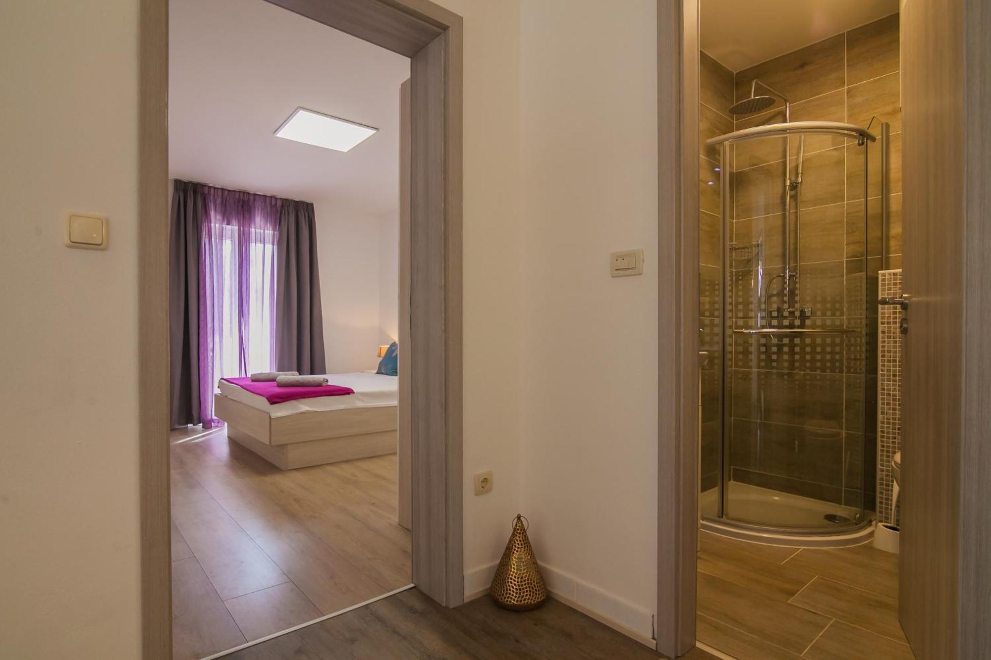 Helvetia Sunny Apartments Μπολ Εξωτερικό φωτογραφία