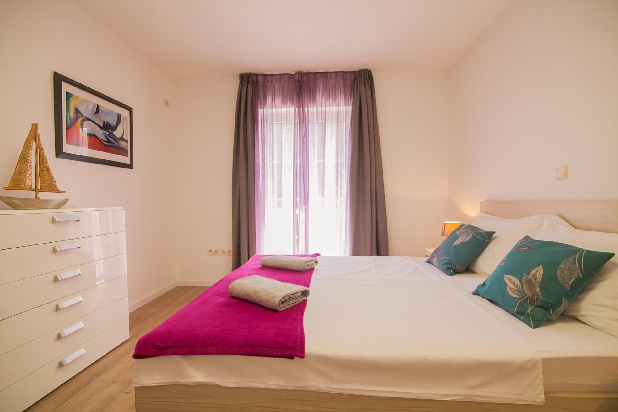 Helvetia Sunny Apartments Μπολ Εξωτερικό φωτογραφία