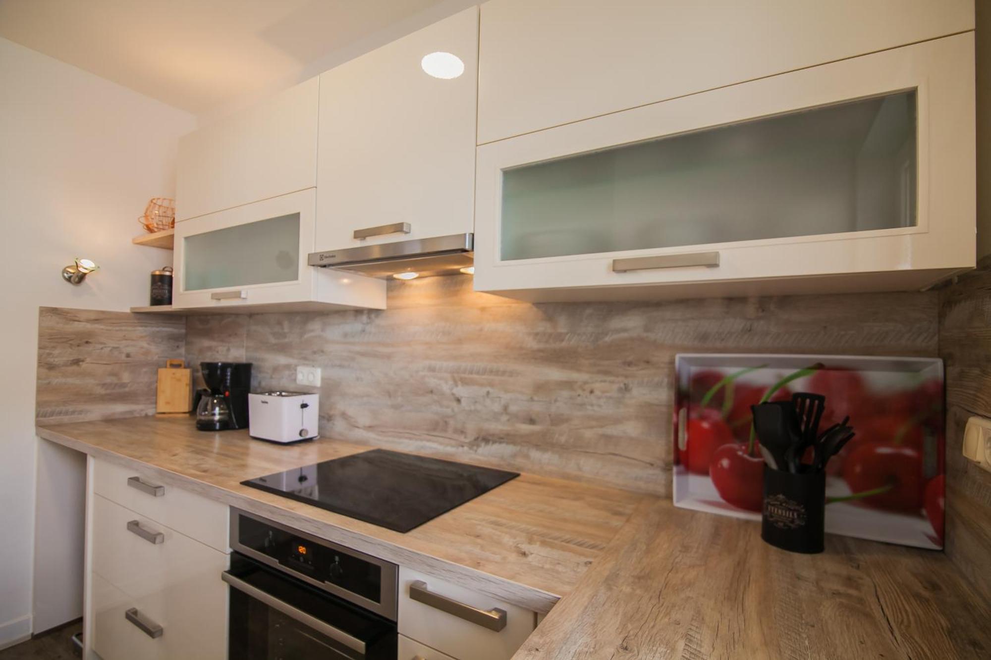 Helvetia Sunny Apartments Μπολ Εξωτερικό φωτογραφία