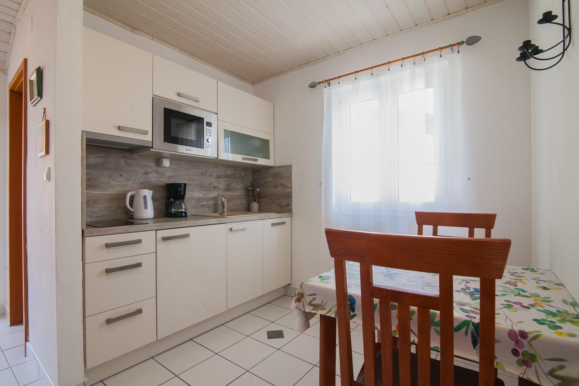 Helvetia Sunny Apartments Μπολ Εξωτερικό φωτογραφία