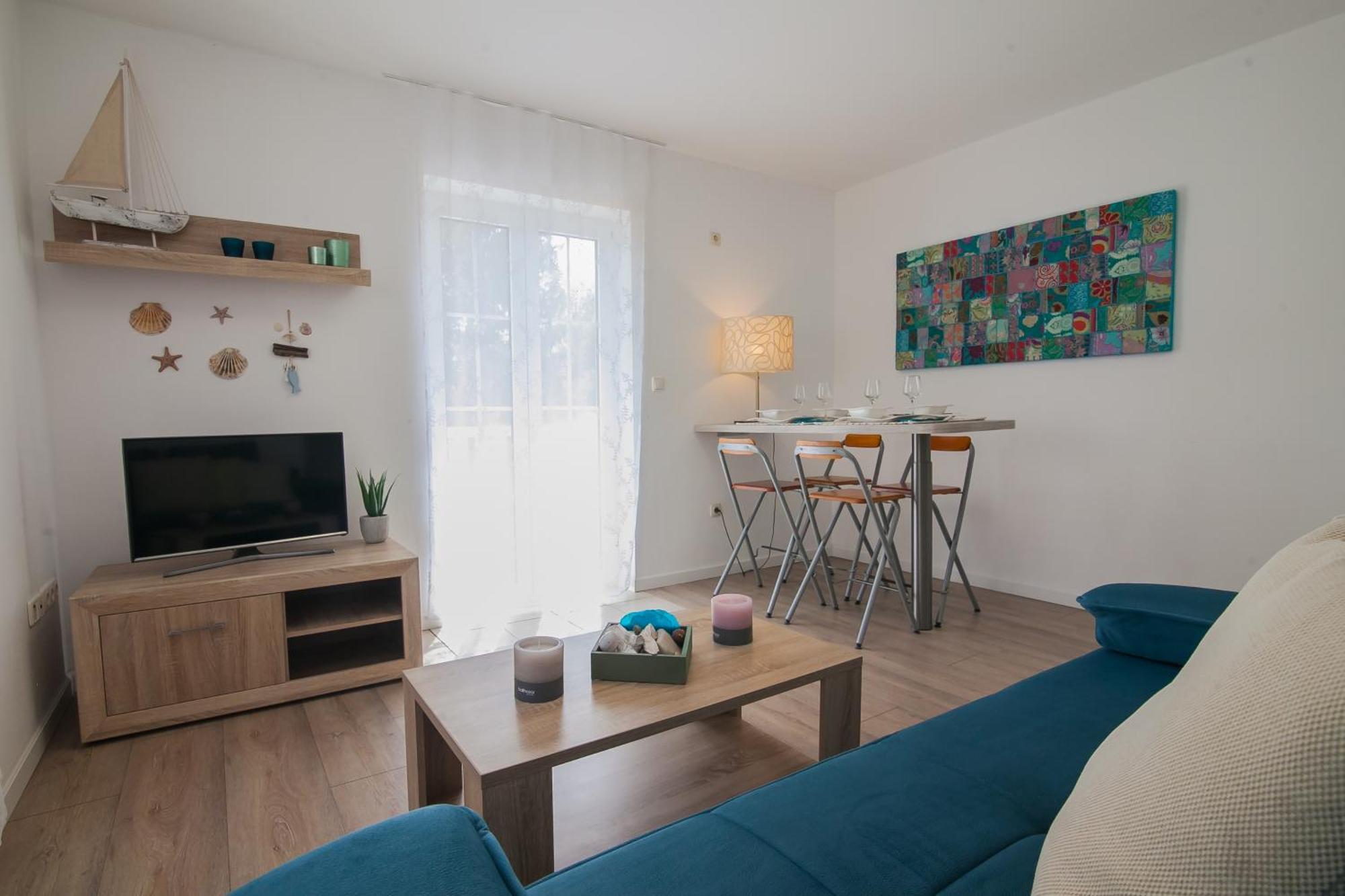 Helvetia Sunny Apartments Μπολ Εξωτερικό φωτογραφία