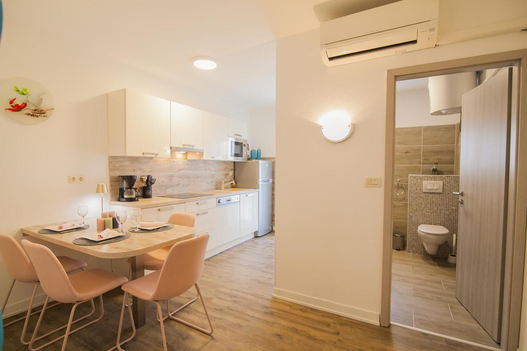 Helvetia Sunny Apartments Μπολ Εξωτερικό φωτογραφία