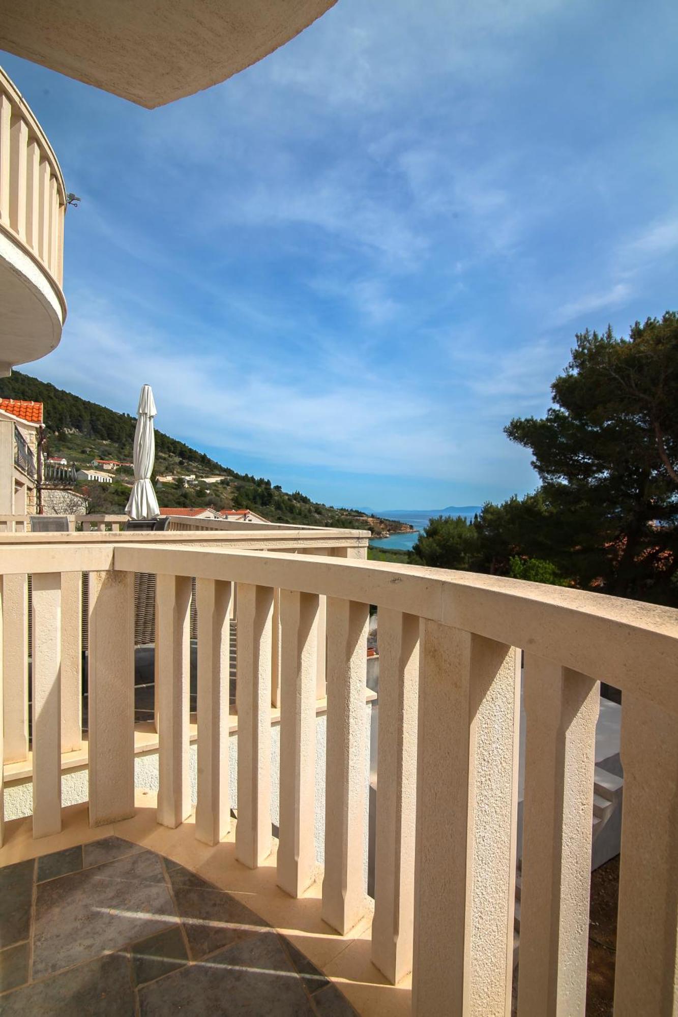 Helvetia Sunny Apartments Μπολ Εξωτερικό φωτογραφία